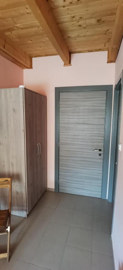 Pensiune Si Cazare La Mitza Giarmata Εξωτερικό φωτογραφία